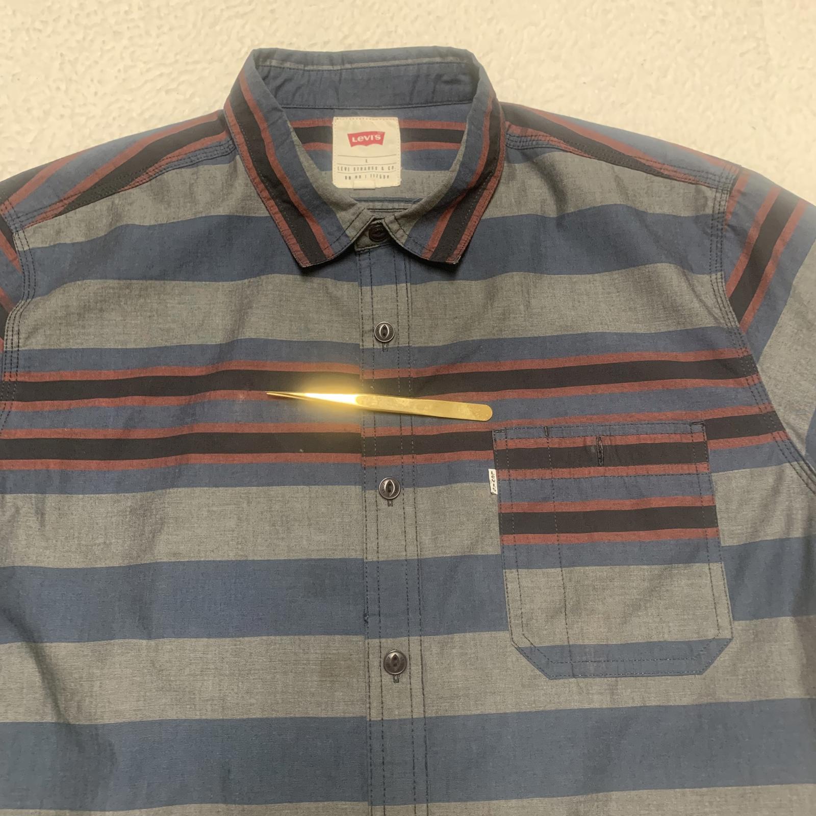 Levis Mens Size Large Blue Gray Striped Short Sleeve Shirt