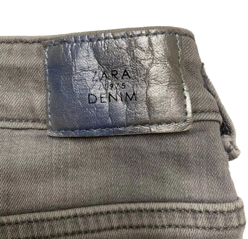 Zara Women's Size 6 Gray Light Wash Skinny Distressed Jeans