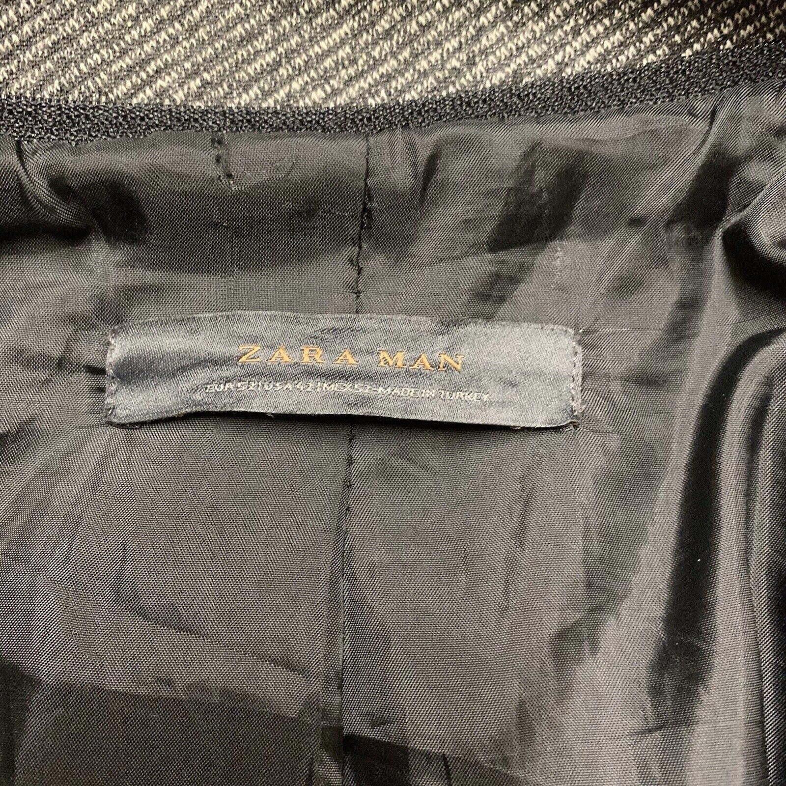 Zara Man buckle High Collar  Coat Size 42 Herringbone Gray Made in Turkey