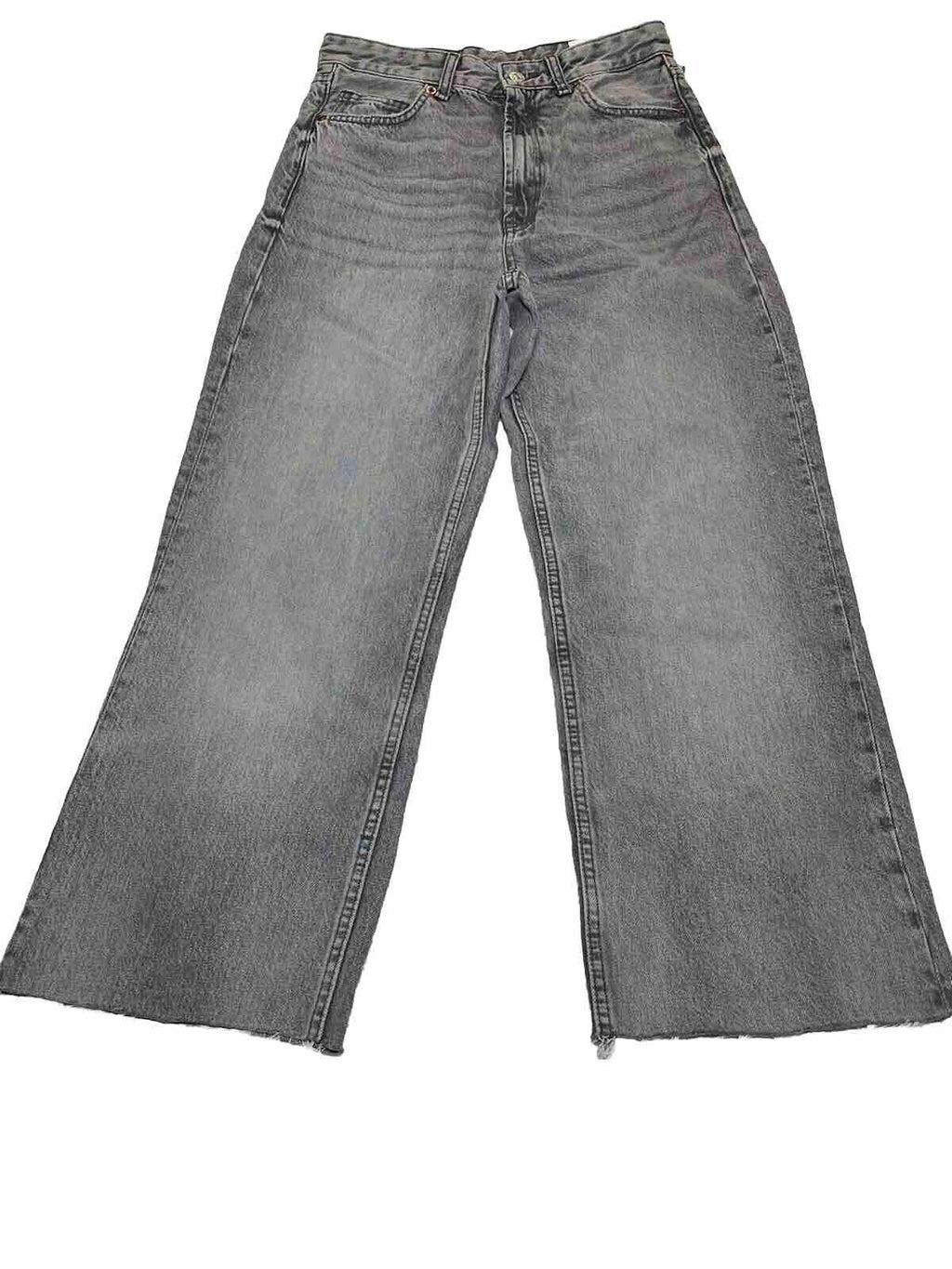 Zara Jeans Women's Size 6  Denim Gray  Cropped Frayed Edge