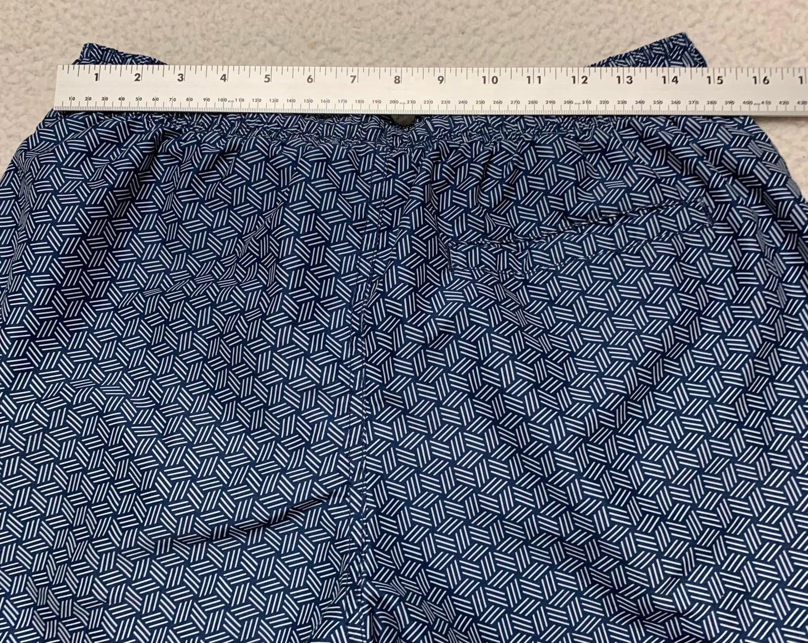 H&M Men's Sz M Navy Geometric Pattern Swim Shorts Trunks W30