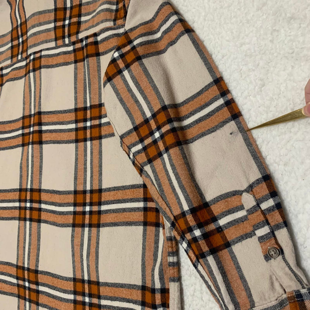 Universal Thread Men's Size Medium Casual Long Sleeve Plaid Shirt