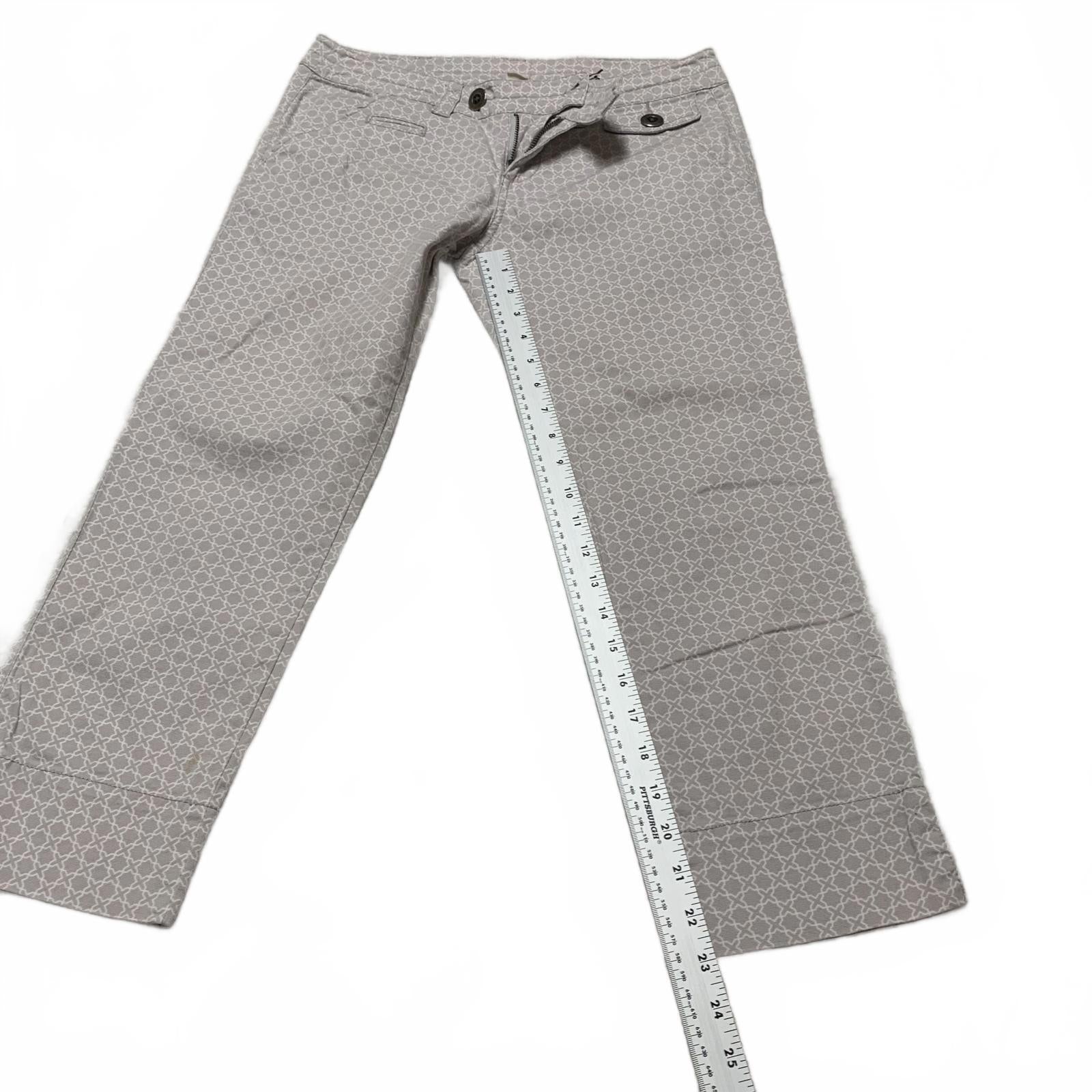 Idra Women's Size 4 Gray Printed Geometric Design Capri Pants