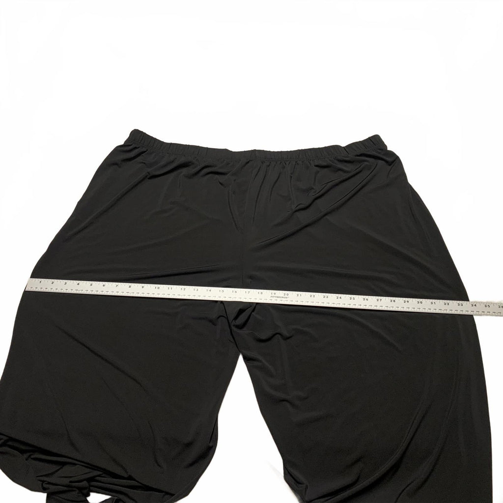 Jessica London Women's Black Capris Size 30/32 49" waist