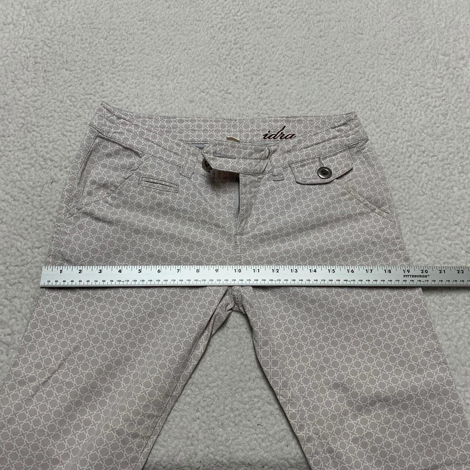 Idra Women's Size 4 Gray Printed Geometric Design Capri Pants