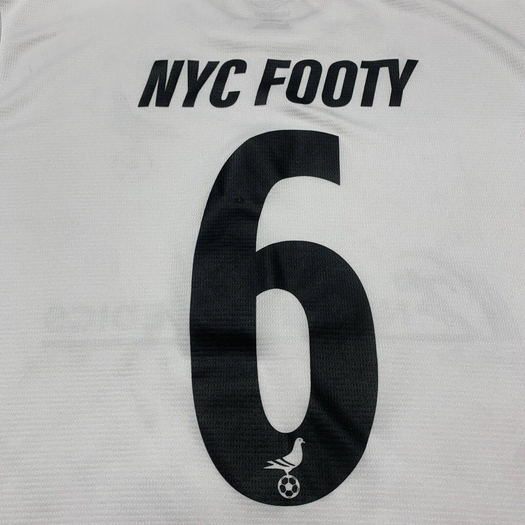 Umbro Men’s Size Medium White NYC Footy Soccer Jersey Polyester Sports Clothes