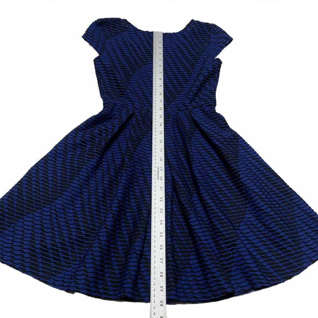 IZ Byer Women's Size XSmall Blue Black Textured Fit A cut Dress XS