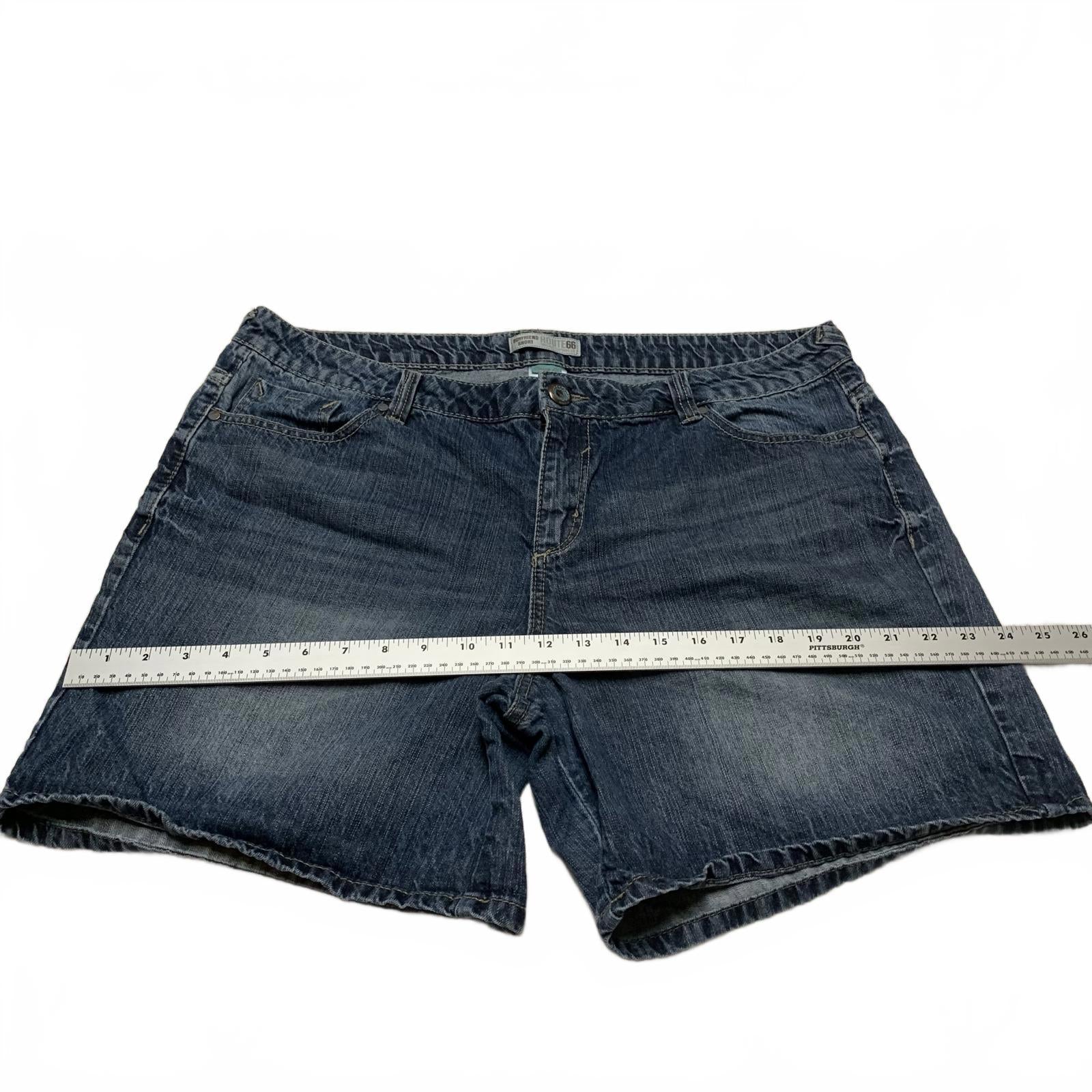 Route 66 Women's Size 16 Blue Wash Denim Shorts Jeans W 37